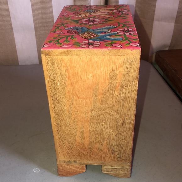 NWT wood hand painted elephant box with 4 drawers - Picture 2 of 6